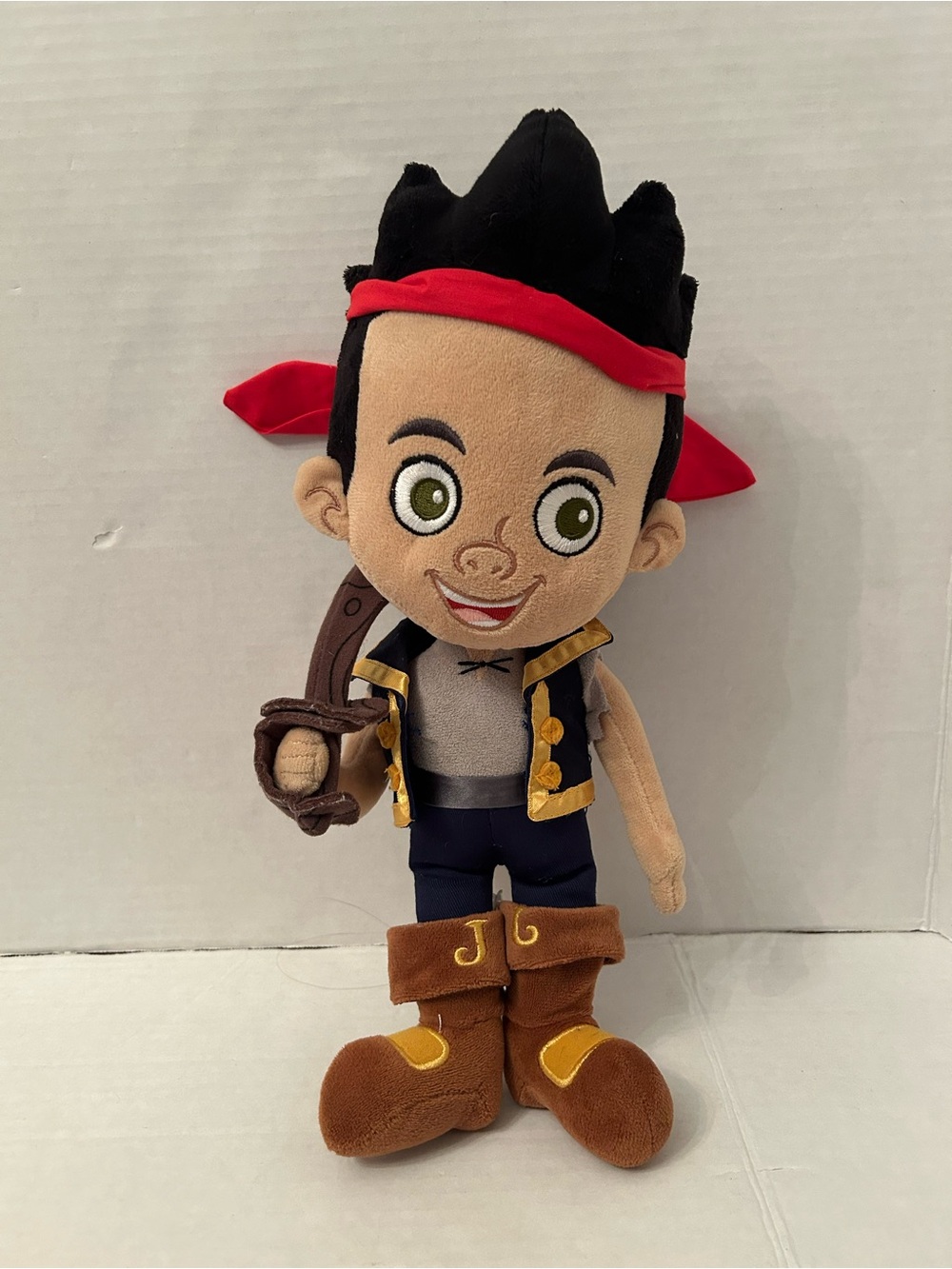 Disney Jake and The Neverland Pirate
Plush Stuffed doll